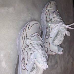 I am selling a brand new rhinestone custom airmax